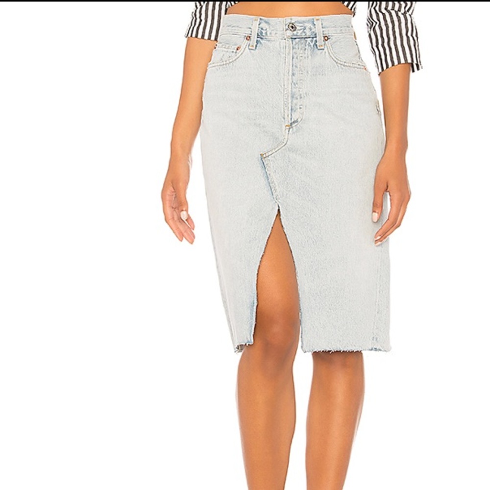 ⚡️FLASH SALE⚡️AGOLDE Denim Skirt in Section